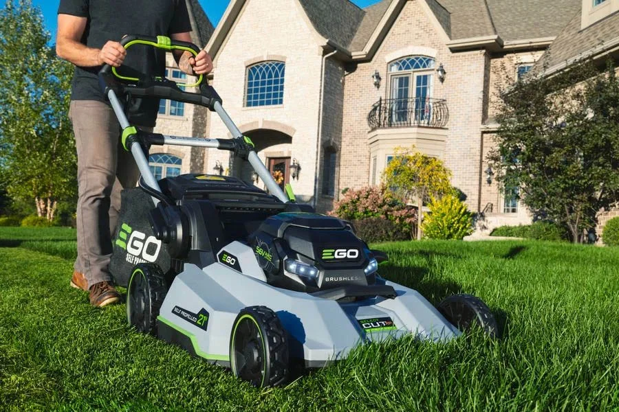 cordless electric lawn equipment